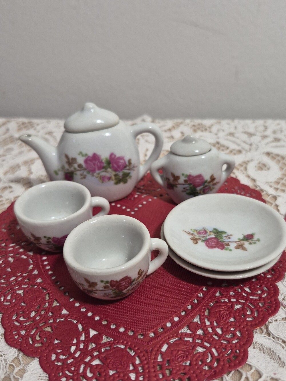 2 Mini Tea Sets - Picture 3 of 10